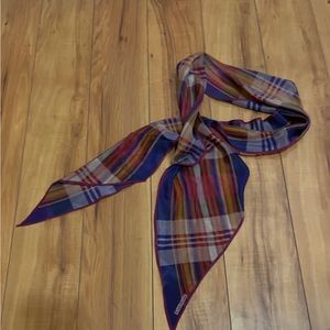 EUC Evan Picone Scarf